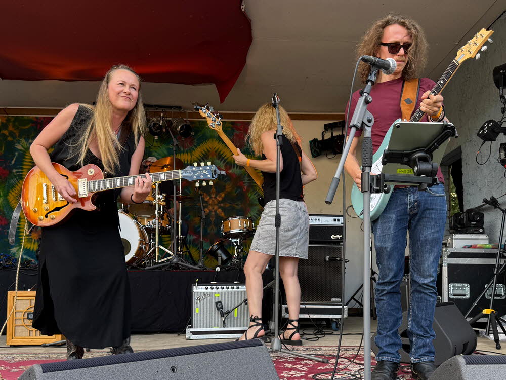 IndiJana & The Bandits